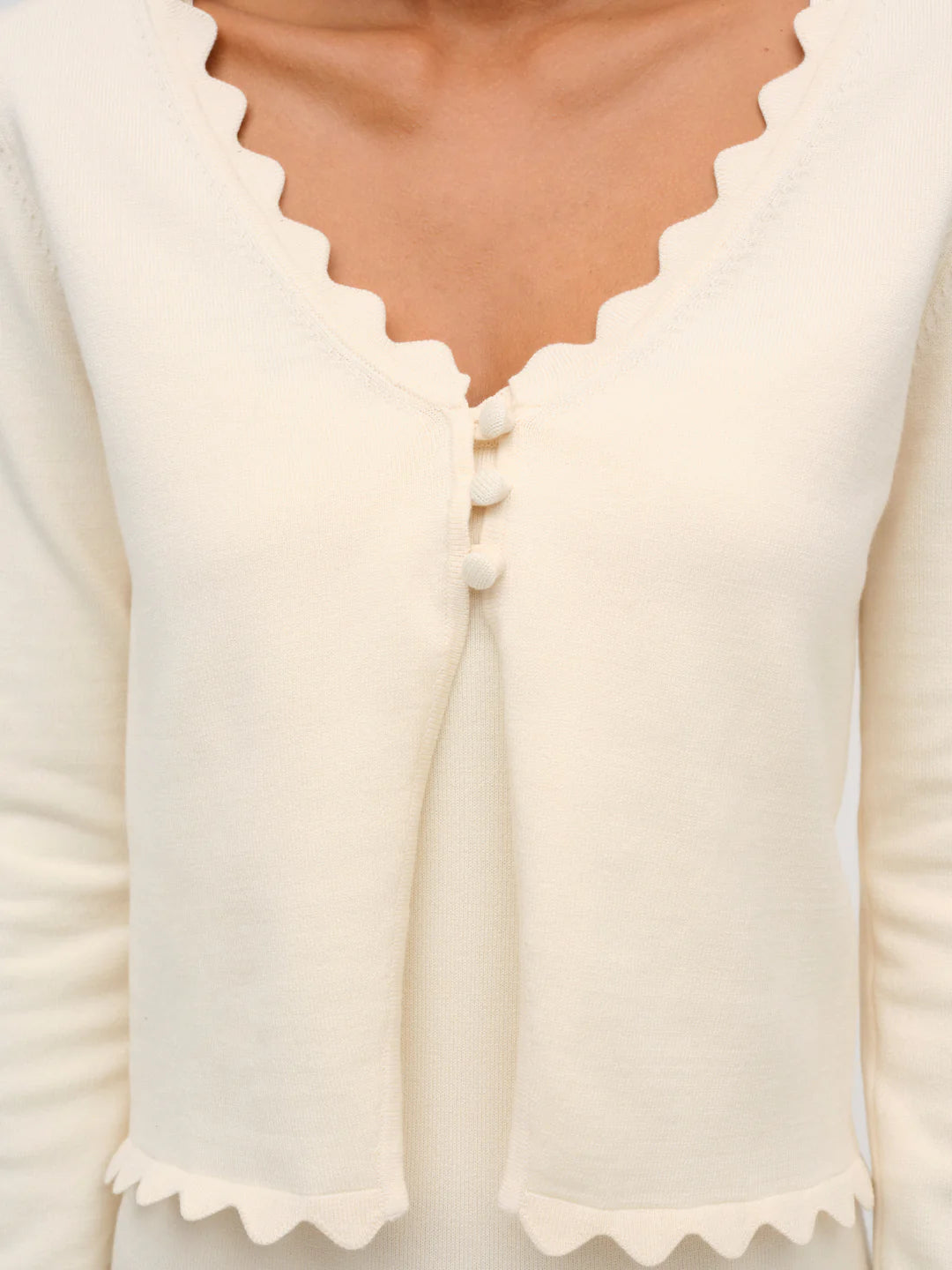 Sisi Scallop Knit Cardigan
