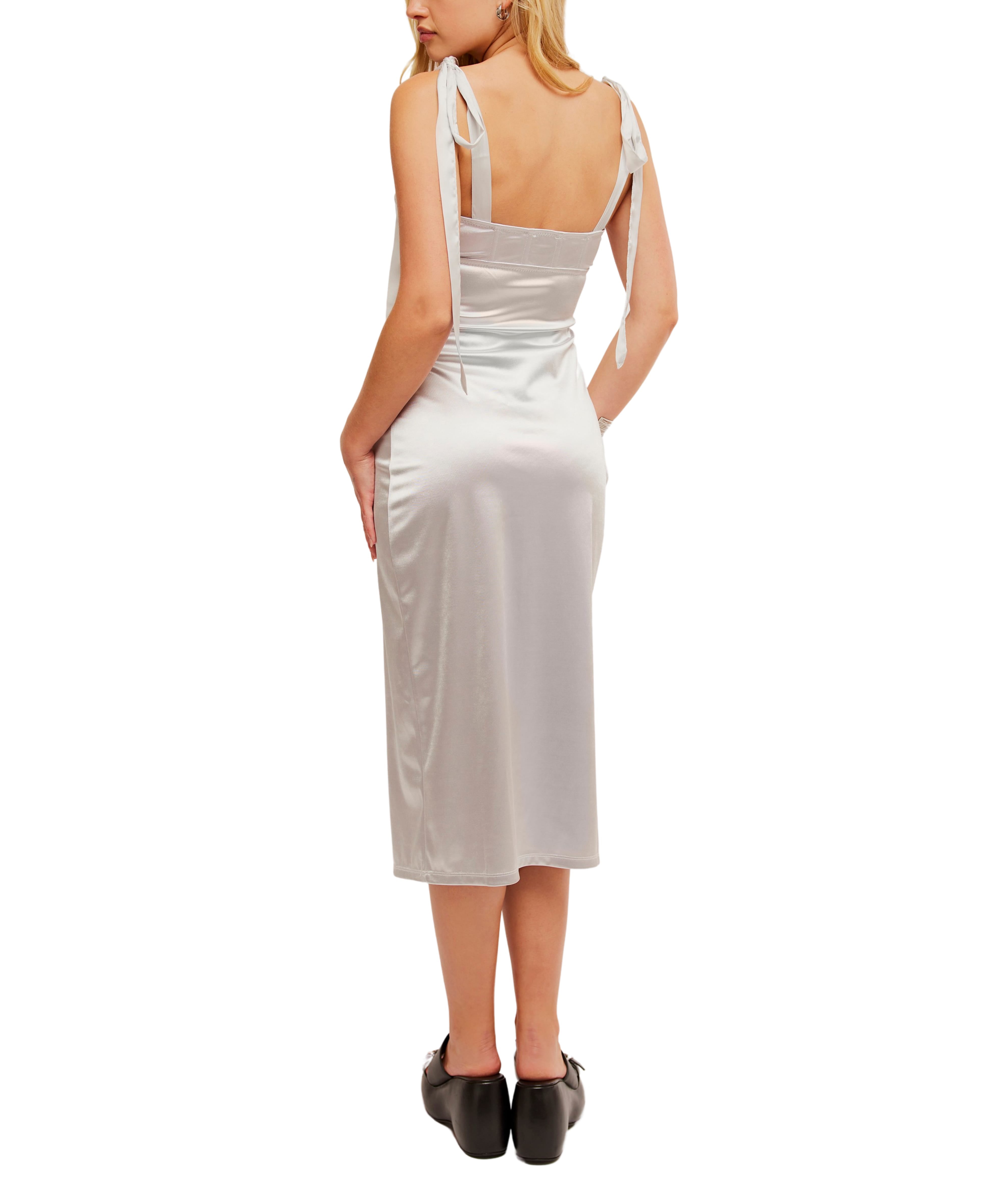 casino cocktail dress Casino Night Outfit Ideas